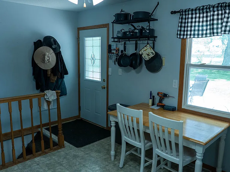 410 Strathmore Ln SE — Photo 8