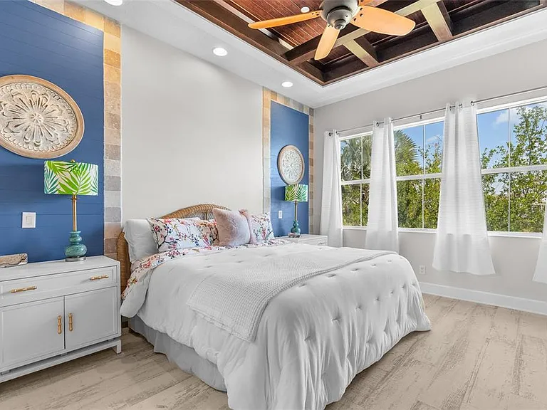 319 Compass Point Dr #201 — Photo 11