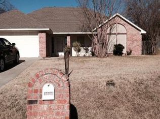 1224 W Main St, Decatur, TX 76234