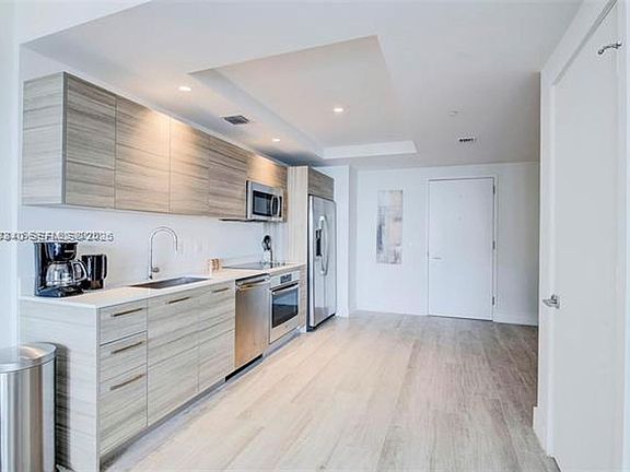 5th image of 121 34th St #Cu-806