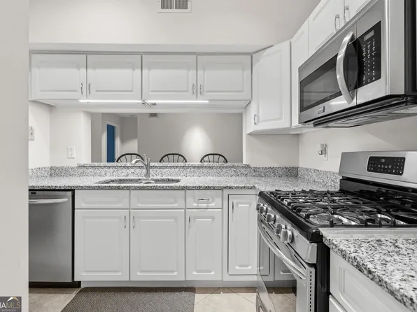 240 Renaissance Pkwy NE APT 211, Atlanta, GA 30308