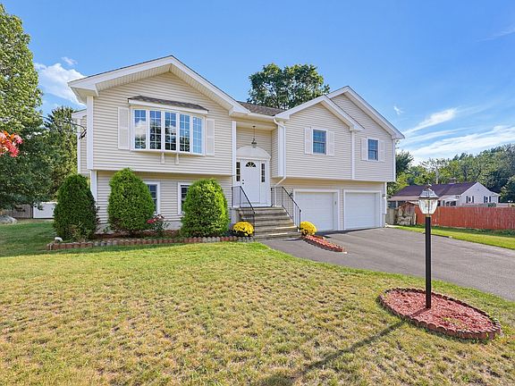 2nd image of 5 Ivy Cir