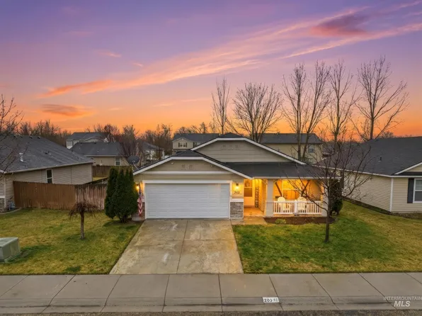 203 E Walcott Lake Dr, Middleton, ID 83644