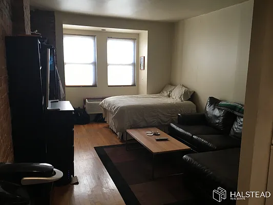 Rented by Halstead Real Estate | media 19