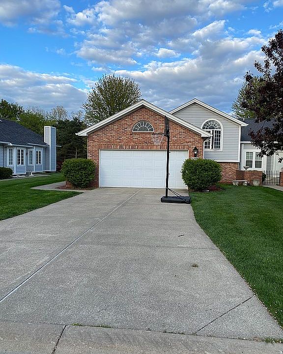 1st image of 6324 Squire Lake Dr