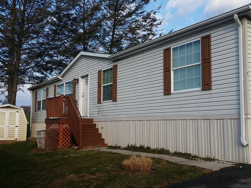 1st image of 12 Ashton Dr