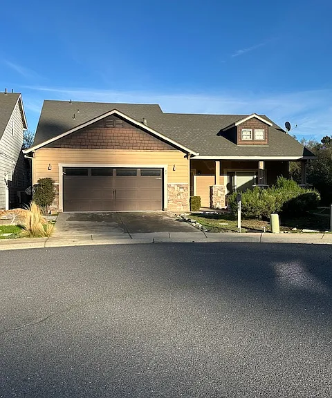 21 Cottage Ct — Photo 2