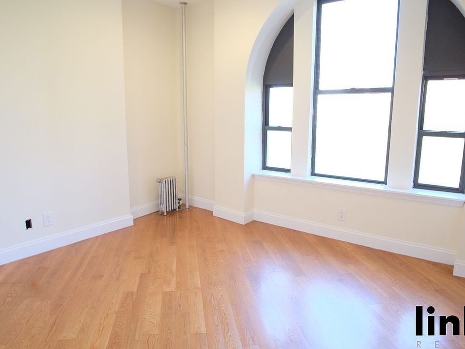 1st image of 520 W 123rd St APT 4W