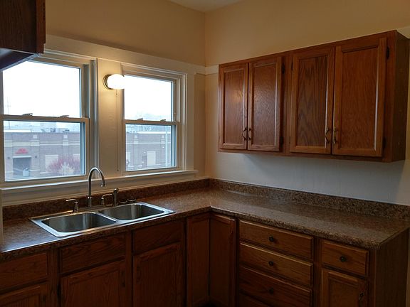 3rd image of 1429 Lakeland Ave Floor 2