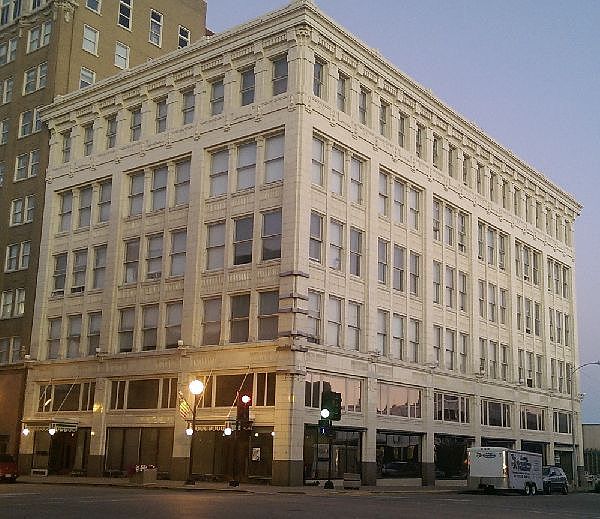 1st image of 501 Maine St #405