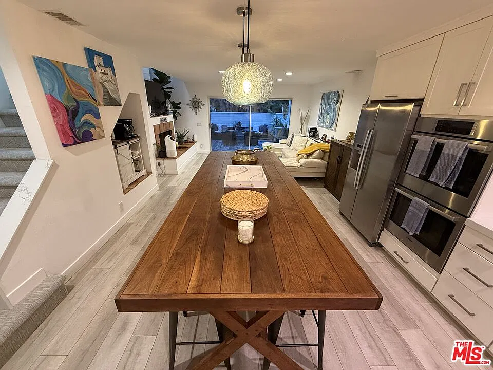 2 bed, 1.5 bath, 1007 sqft, $6,450 — Photo 1