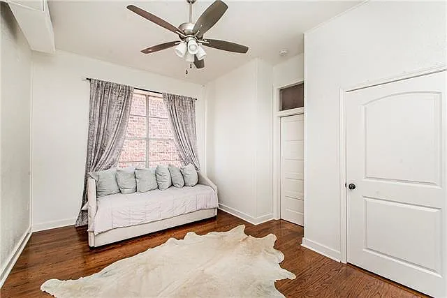 221 W Thomas St #A — Photo 11
