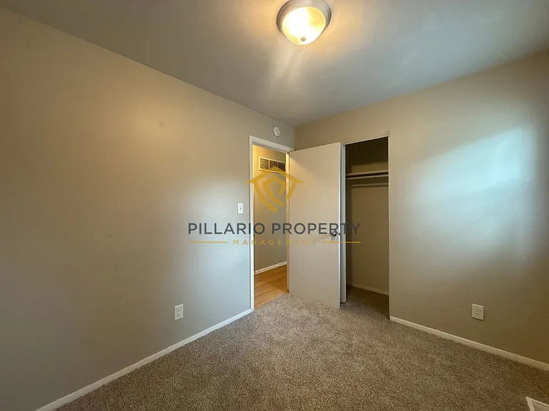 1112 Earhart St — Photo 11