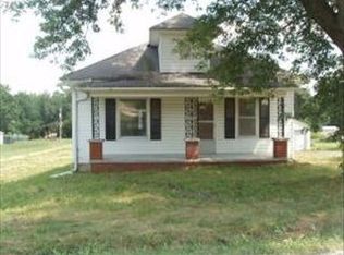 6109 Hansen Dr, Country Club, MO 64505