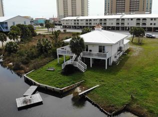 934 W Lagoon Ave, Gulf Shores, AL 36542