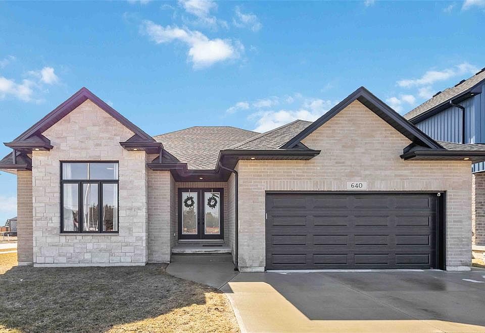 1st image of 640 Sweetbay Cres