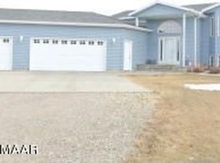 1002 Leonards Way, Argusville, ND 58005