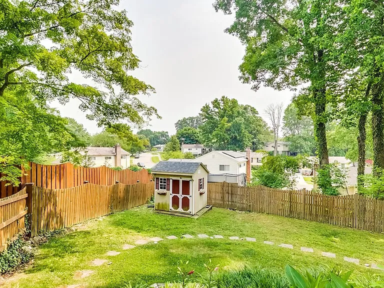 4704 Lance Ct — Photo 47