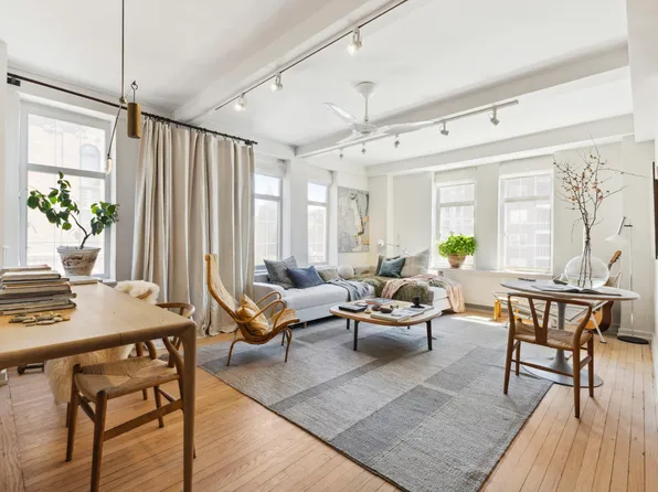 405 West 23rd Street 15B image 1 of 38