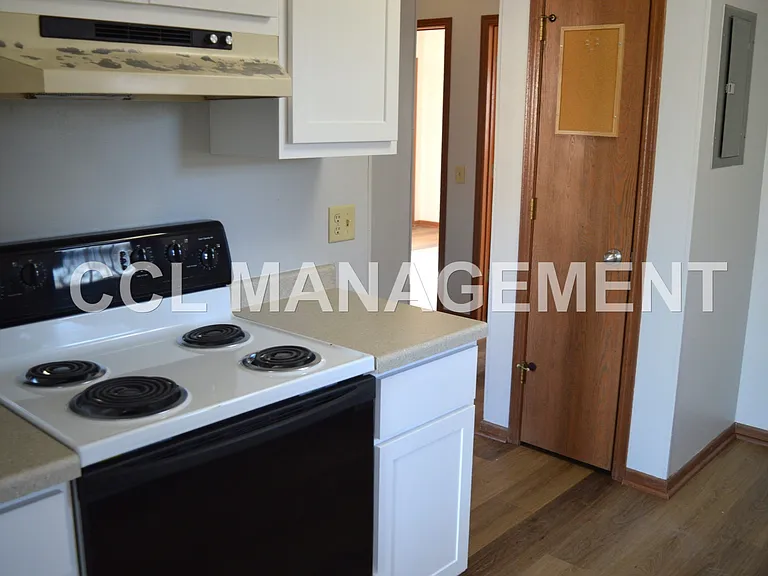 1237 Sunfield St #3 — Photo 12