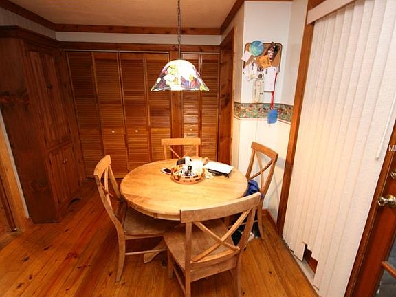 5th image of 313 E 130th Ave