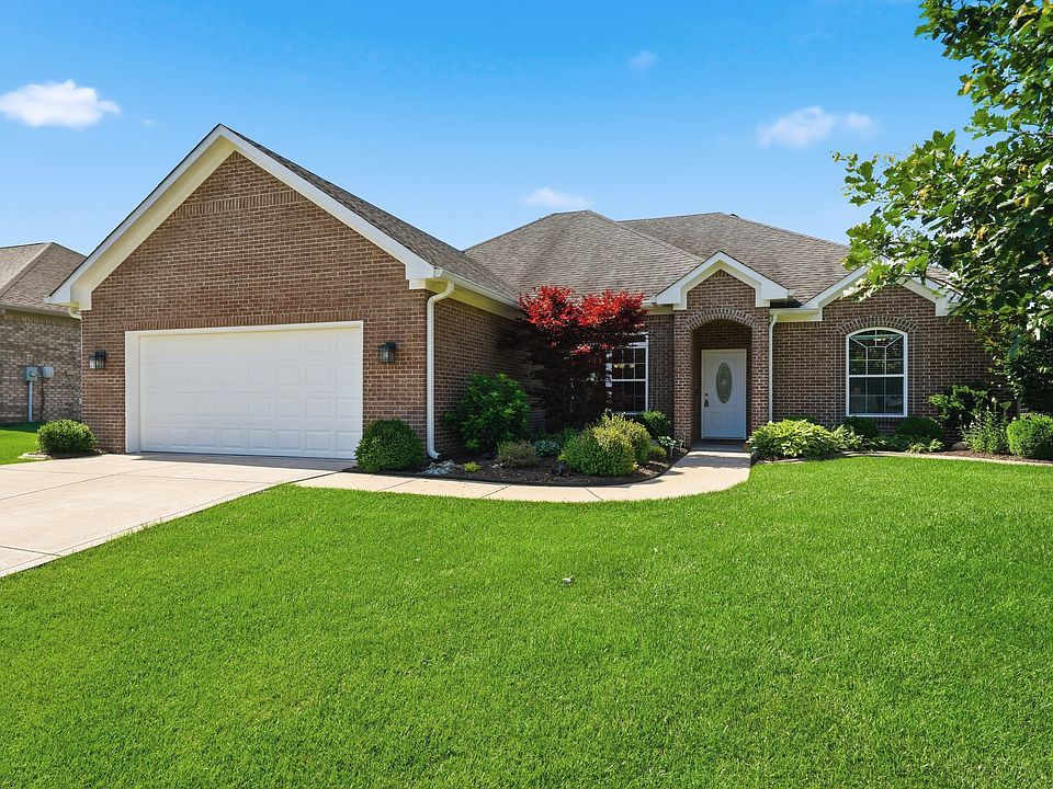 1st image of 4945 E Daisy Ln