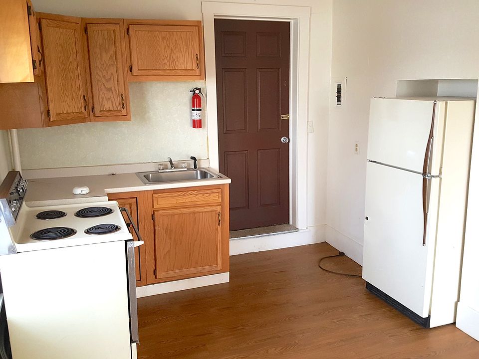 1st image of 303 Vienna St #3
