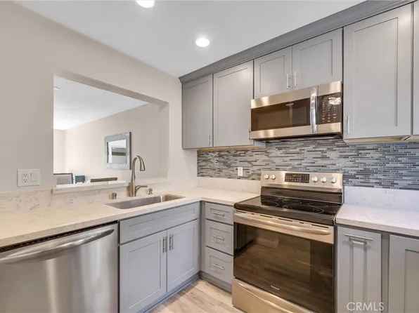 5825 E Creekside Ave Unit 8, Orange, CA 92869