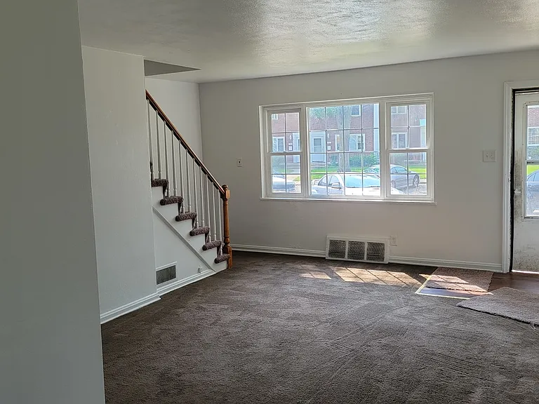 934 Northside Dr — Photo 7
