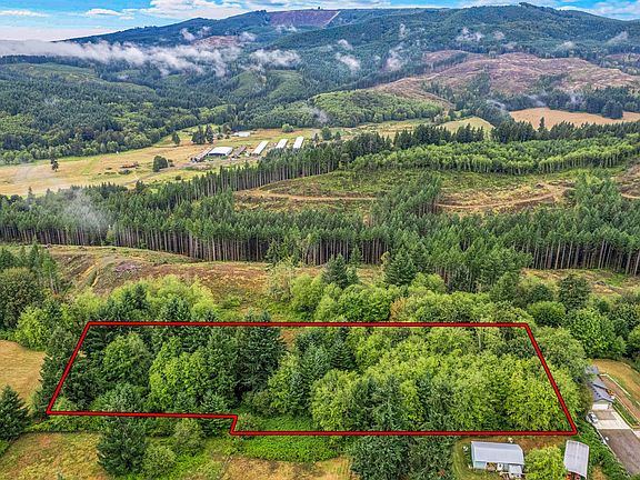 3rd image of 176 Flyaway Rd