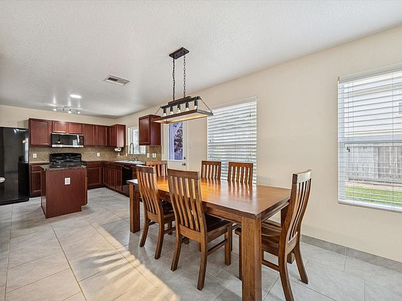 3rd image of 5003 Juniper Spring Trl