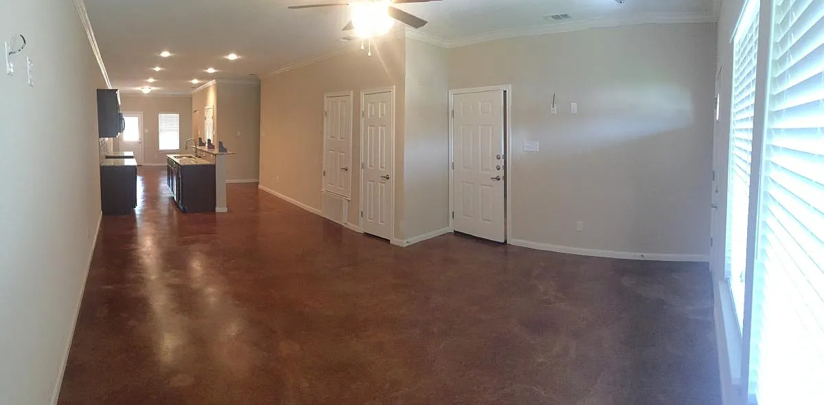 3 bed, 1470 sqft, $1,745 — Photo 2