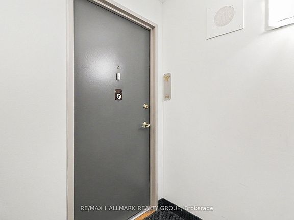 3rd image of 158 C McArthur Ave #907