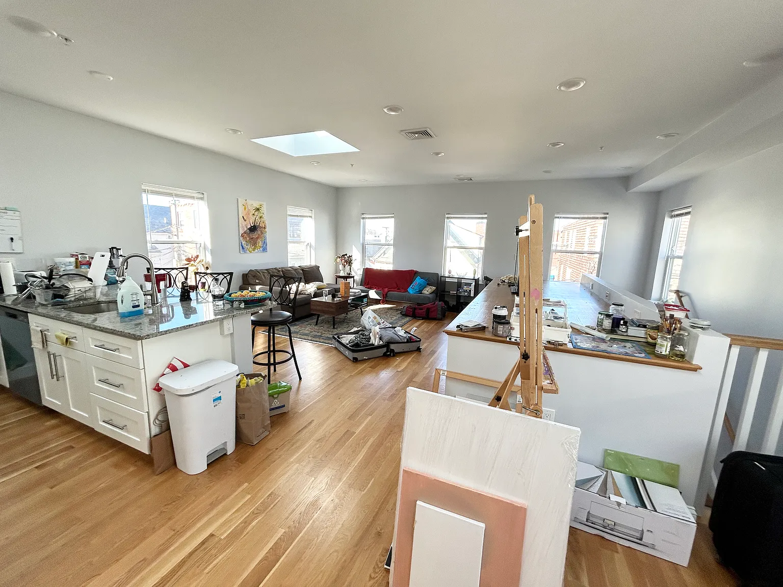3 bed, 9999 sqft, $3,700 — Photo 3