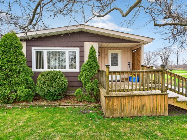1231 County Road 11 Rd, Prince Edward County, ON K0K 2T0