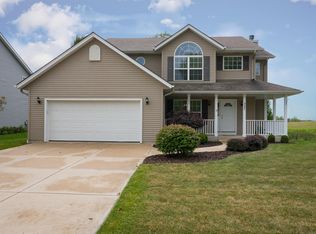 337 E Elm Rd, Oak Creek, WI 53154