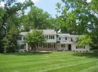 6525 Shawnee Ridge Ln, Cincinnati, OH 45243