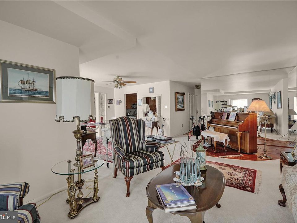 1st image of 1375 Pershing Blvd APT 201