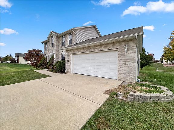 5th image of 5405 De Paul Dr