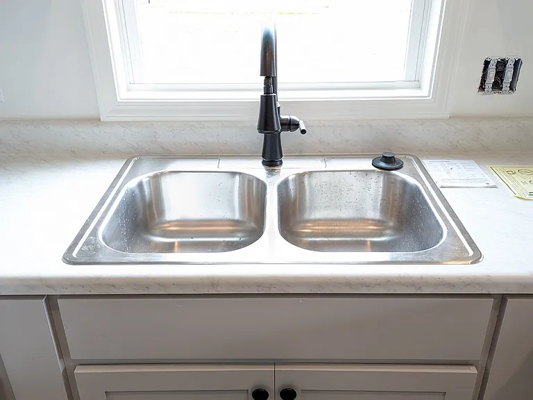 113 Edgefield Rd — Photo 12
