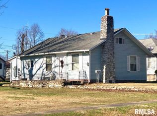 205 S 9th St, Herrin, IL 62948