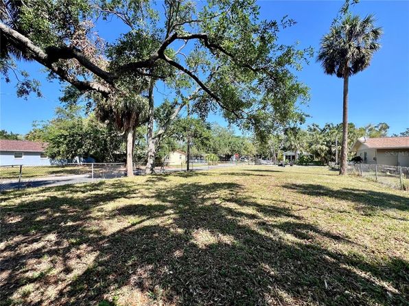 1626 22nd St #2, Sarasota, FL 34234
