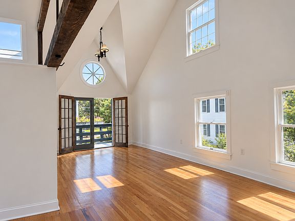 2nd image of 124 Washington St #5