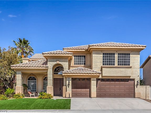 4th image of 4722 Lomas Santa Fe St