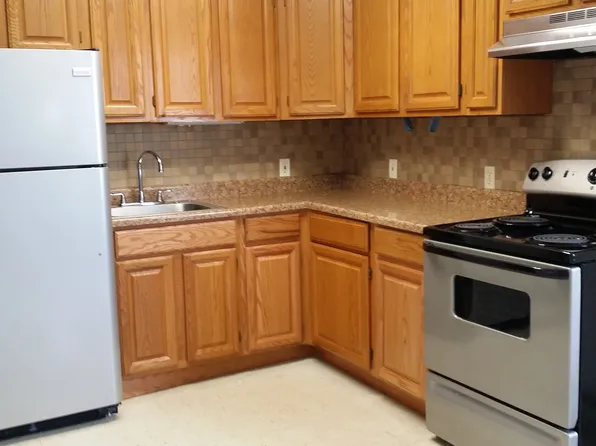 84 Bowery St, Frostburg, MD 21532