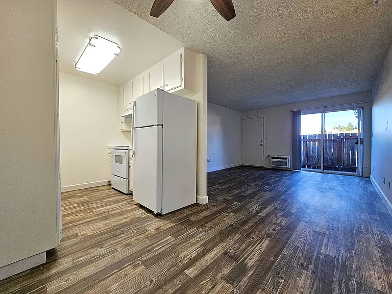 Greentree Apartments — Photo 17