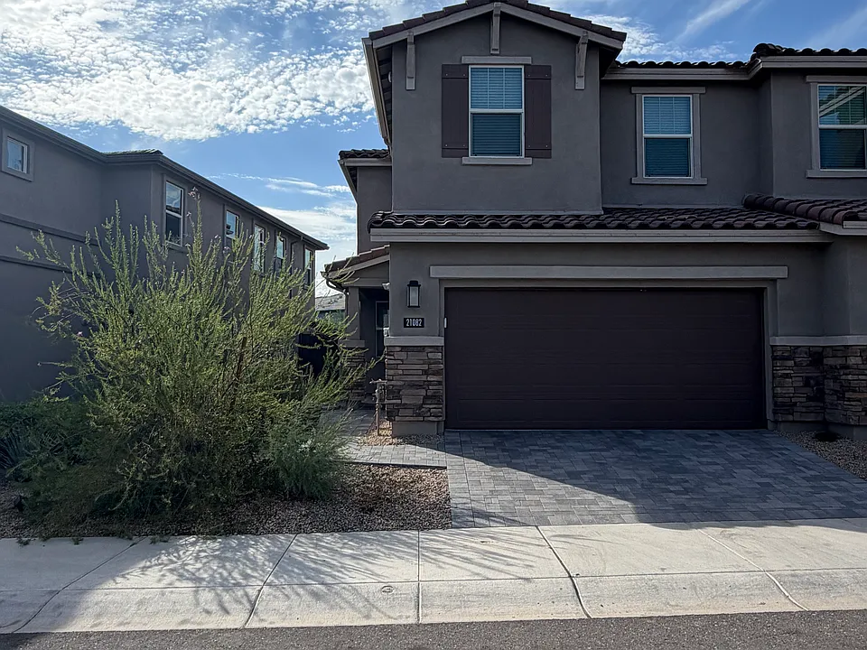 21082 N 58th Way