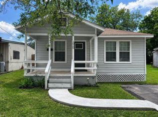1010 Palestine St, Conroe, TX 77301