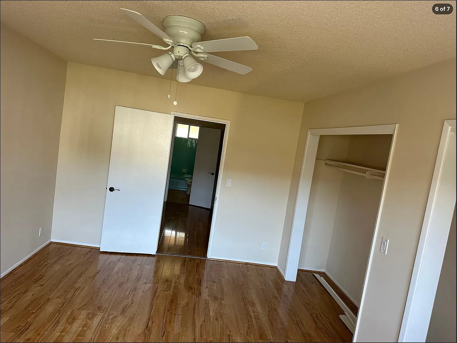 1 bed, 900 sqft, $2,400 — Photo 3