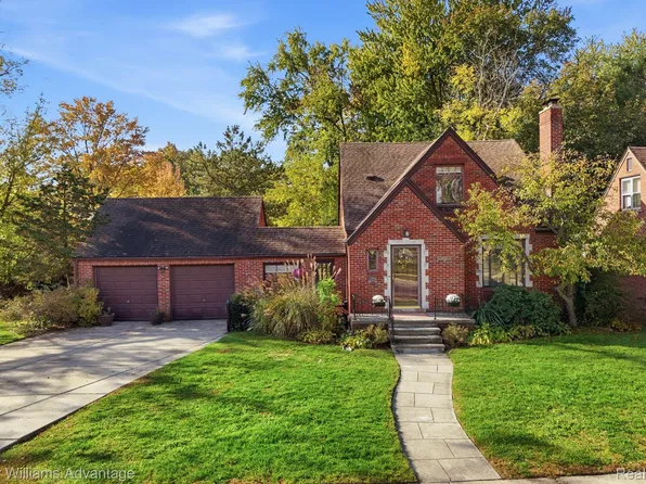 22825 Cromwell St, Dearborn, MI 48124